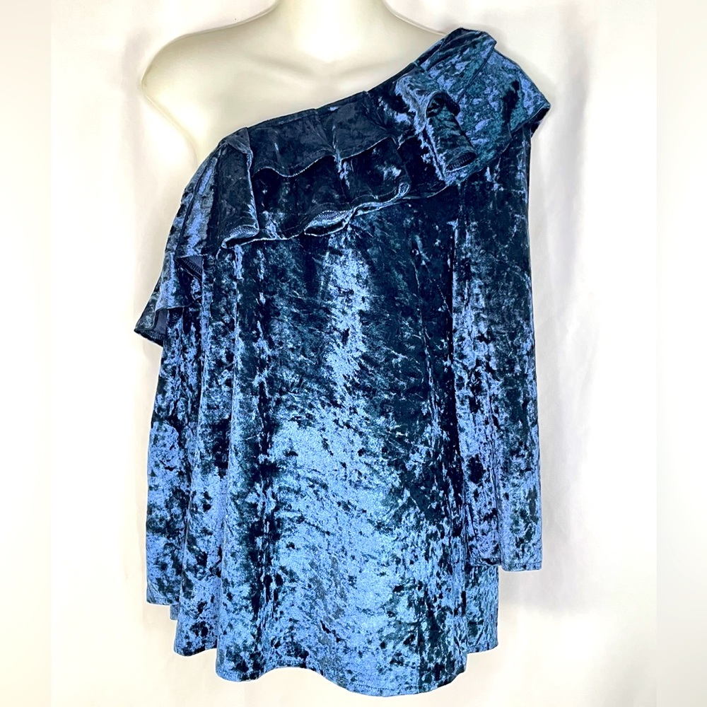 2/$25 NEW Boutique Entro Blue Crushed Velvet One Shoulder Flowy Top Sz M